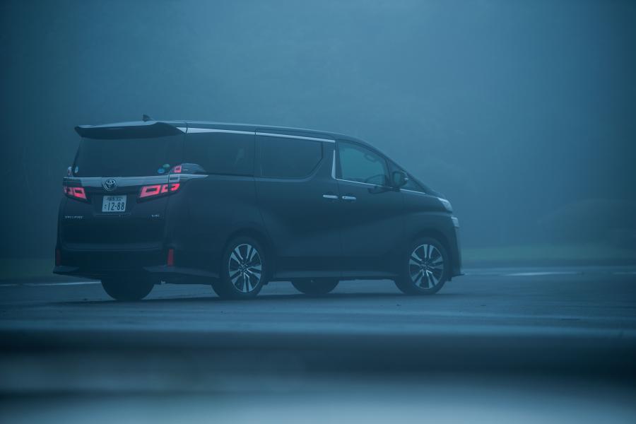  Toyota Vellfire ZG 2018 года  (фото 5 из 23)